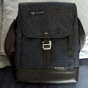 Brenthaven Laptop Messenger Bag (13 - 15 inches)